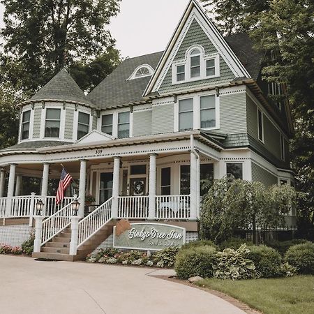 The Ginkgo Tree Bed and Breakfast Mount Pleasant Exteriör bild